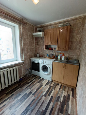 Продам двухкомнатную (2-комн.) квартиру, Карла Маркса ул, 76а, Ишим г