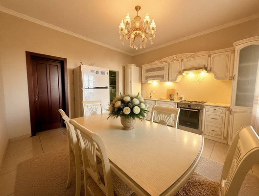 Продам многокомнатную квартиру, Ясная (Центральный р-н) ул, 9Б, Сочи г