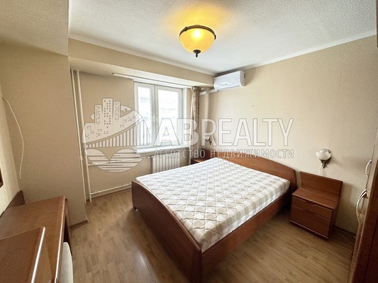 Продам двухкомнатную (2-комн.) квартиру, Ленинский пр-кт, 121/1к2, Москва г