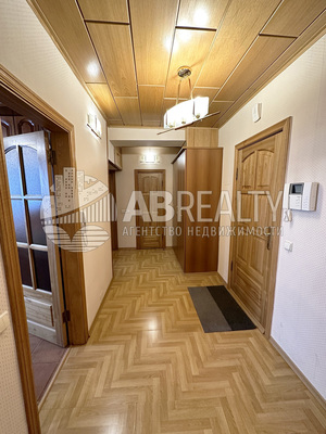 Продам двухкомнатную (2-комн.) квартиру, Ленинский пр-кт, 121/1к2, Москва г