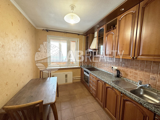 Продам двухкомнатную (2-комн.) квартиру, Ленинский пр-кт, 121/1к2, Москва г