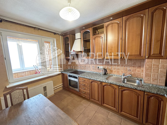 Продам двухкомнатную (2-комн.) квартиру, Ленинский пр-кт, 121/1к2, Москва г