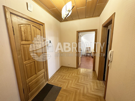 Продам двухкомнатную (2-комн.) квартиру, Ленинский пр-кт, 121/1к2, Москва г