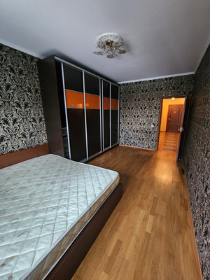 Продам трехкомнатную (3-комн.) квартиру, Коломяжский пр-кт, 15к2, Санкт-Петербург г