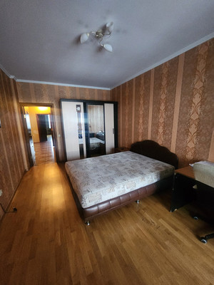 Продам трехкомнатную (3-комн.) квартиру, Коломяжский пр-кт, 15к2, Санкт-Петербург г