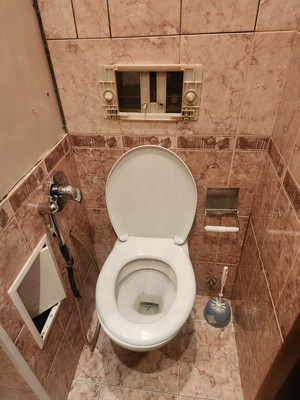 Продам трехкомнатную (3-комн.) квартиру, Коломяжский пр-кт, 15к2, Санкт-Петербург г