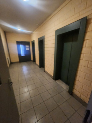 Продам трехкомнатную (3-комн.) квартиру, Коломяжский пр-кт, 15к2, Санкт-Петербург г