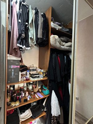 Продам двухкомнатную (2-комн.) квартиру, Тихоокеанская ул, 1к1, Парголово п