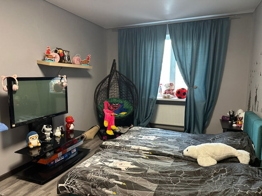 Продам двухкомнатную (2-комн.) квартиру, Тихоокеанская ул, 1к1, Парголово п