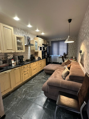 Продам двухкомнатную (2-комн.) квартиру, Тихоокеанская ул, 1к1, Парголово п