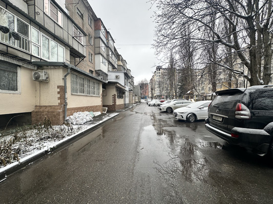 Продам двухкомнатную (2-комн.) квартиру, Тарчокова ул, 20, Нальчик г