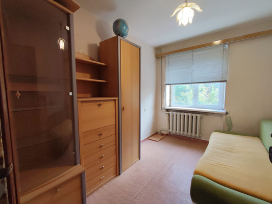 Продам трехкомнатную (3-комн.) квартиру, Ростовская ул, 7, Симферополь г