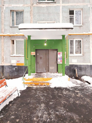 Продам однокомнатную (1-комн.) квартиру, Открытое ш, 24к42, Москва г