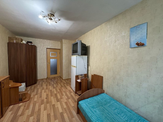 Продам двухкомнатную (2-комн.) квартиру, Горького ул, 16, Малино рп