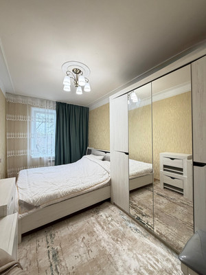 Продам трехкомнатную (3-комн.) квартиру, Кабардинская ул, 206, Нальчик г