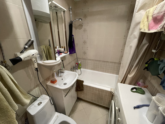 Продам двухкомнатную (2-комн.) квартиру, 1-й Советский (Центральный мкр.) проезд, 1, Домодедово г