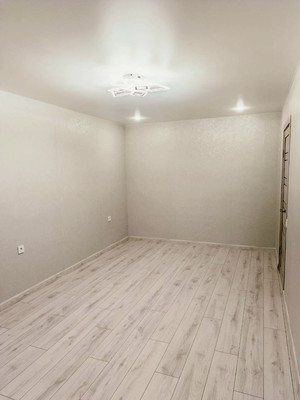 Продам двухкомнатную (2-комн.) квартиру, Ростовская ул, 7, Симферополь г