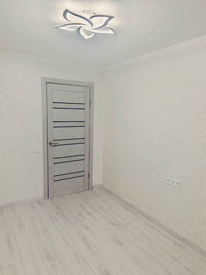 Продам двухкомнатную (2-комн.) квартиру, Ростовская ул, 7, Симферополь г