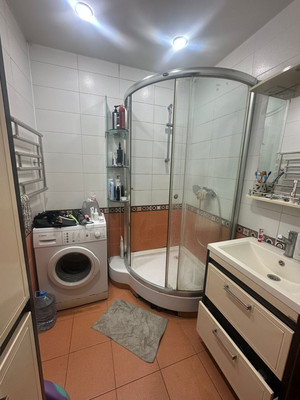 Продам трехкомнатную (3-комн.) квартиру, Северная ул, 13/2, Шахты г