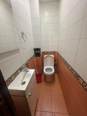 Продам трехкомнатную (3-комн.) квартиру, Северная ул, 13/2, Шахты г