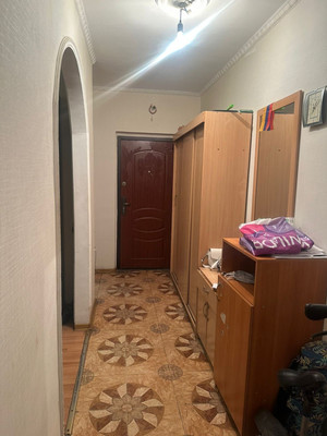 Продам трехкомнатную (3-комн.) квартиру, Северная ул, 13/2, Шахты г