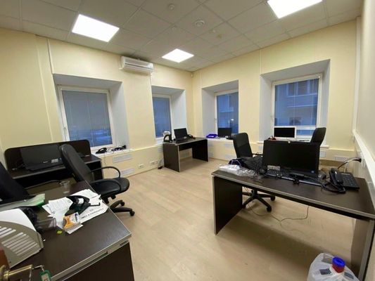 Продам коммерческое помещение 477 м2, Краснопрудная ул, 30-34 3, Москва г