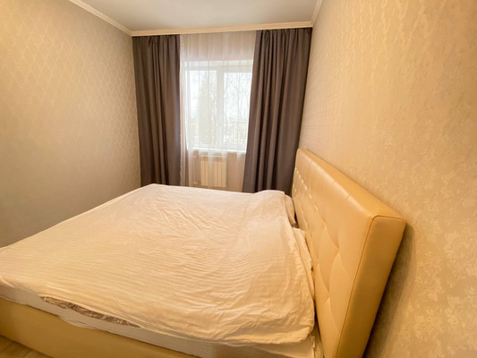 Сдам двухкомнатную (2-комн.) квартиру, Машиностроительная ул, 82, Калининград г