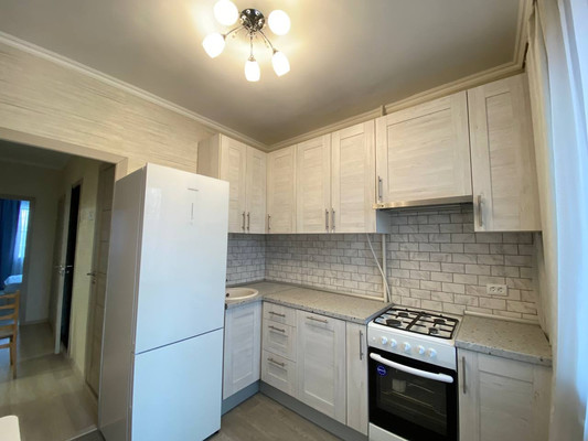 Сдам двухкомнатную (2-комн.) квартиру, Машиностроительная ул, 82, Калининград г