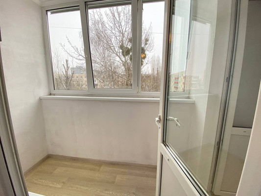 Сдам двухкомнатную (2-комн.) квартиру, Машиностроительная ул, 82, Калининград г