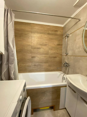 Сдам двухкомнатную (2-комн.) квартиру, Машиностроительная ул, 82, Калининград г