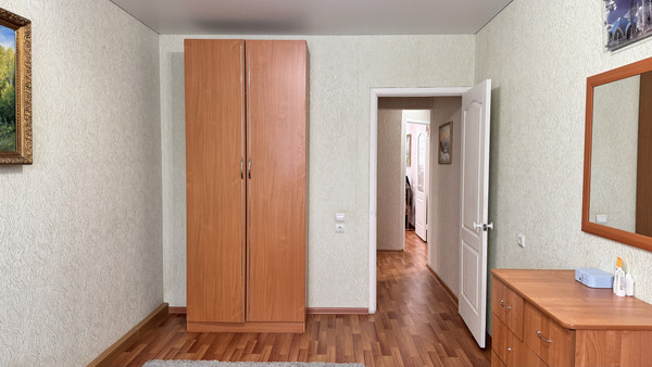 Продам двухкомнатную (2-комн.) квартиру, Рифката Гайнуллина ул, 4, Нижнекамск г