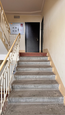 Продам двухкомнатную (2-комн.) квартиру, Рифката Гайнуллина ул, 4, Нижнекамск г