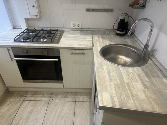 Продам трехкомнатную (3-комн.) квартиру, 5-я Кожуховская ул, 18к2, Москва г