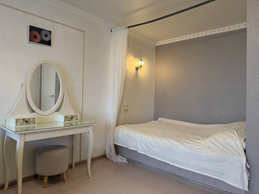 Продам однокомнатную (1-комн.) квартиру, Ямашева пр-кт, 69, Казань г