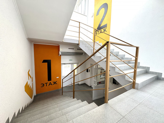 Сдам торговое помещение 700 м2, Яблочная ул, 3а, Калининград г