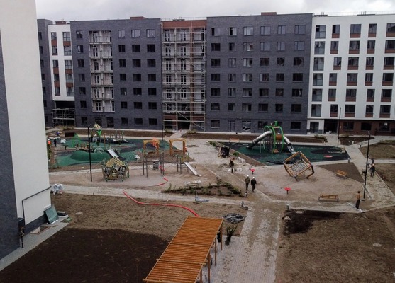 Продам трехкомнатную (3-комн.) , Героя России Катериничева ул, з/у22, Гурьевск г