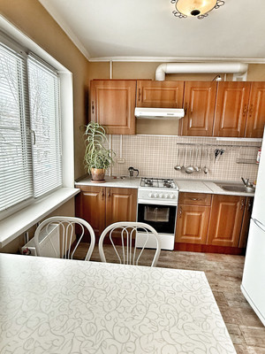 Продам трехкомнатную (3-комн.) квартиру, Ставропольская ул, 228, Краснодар г