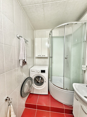 Продам трехкомнатную (3-комн.) квартиру, Ставропольская ул, 228, Краснодар г