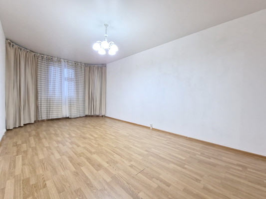 Сдам трехкомнатную (3-комн.) квартиру, Дмитровка Б. ул, 1к2, Москва г