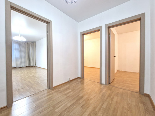 Сдам трехкомнатную (3-комн.) квартиру, Дмитровка Б. ул, 1к2, Москва г