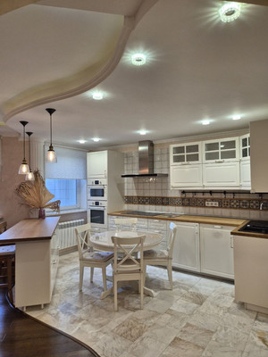 Продам трехкомнатную (3-комн.) квартиру, Тарусская ул, 22к3, Москва г