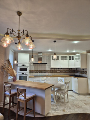 Продам трехкомнатную (3-комн.) квартиру, Тарусская ул, 22к3, Москва г