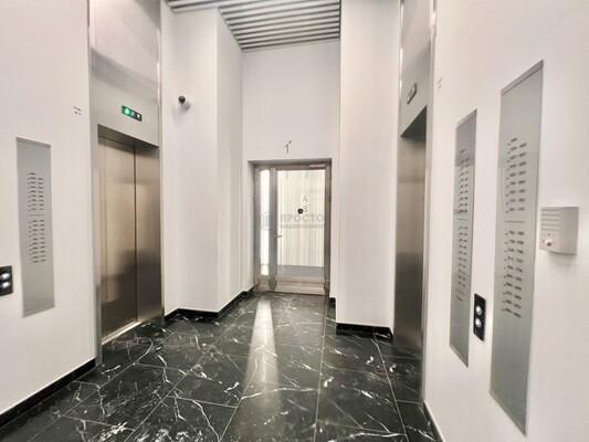 Продам однокомнатную (1-комн.) квартиру, Братьев Весниных б-р, 1, Москва г