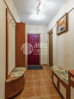 Продам многокомнатную квартиру, Осенний б-р, 16к2, Москва г