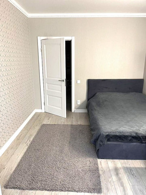 Продам двухкомнатную (2-комн.) квартиру, Орудийная ул, 32б, Калининград г