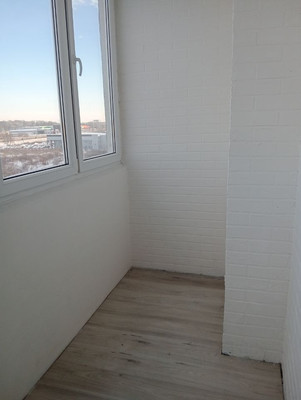 Продам однокомнатную (1-комн.) квартиру, В.Денисова ул, 26к12, Калининград г