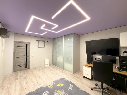 Продам однокомнатную (1-комн.) квартиру, Тихая ул, 55а, Калининград г