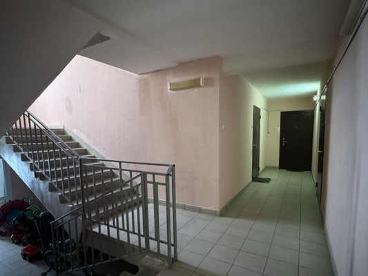 Продам двухкомнатную (2-комн.) квартиру, 2-я Новоселковская ул, 4, Рязань г