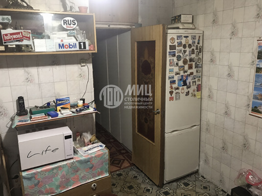 Продам трехкомнатную (3-комн.) квартиру, 1-я Дубровская ул, 1к1, Москва г