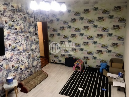 Продам трехкомнатную (3-комн.) квартиру, 1-я Дубровская ул, 1к1, Москва г